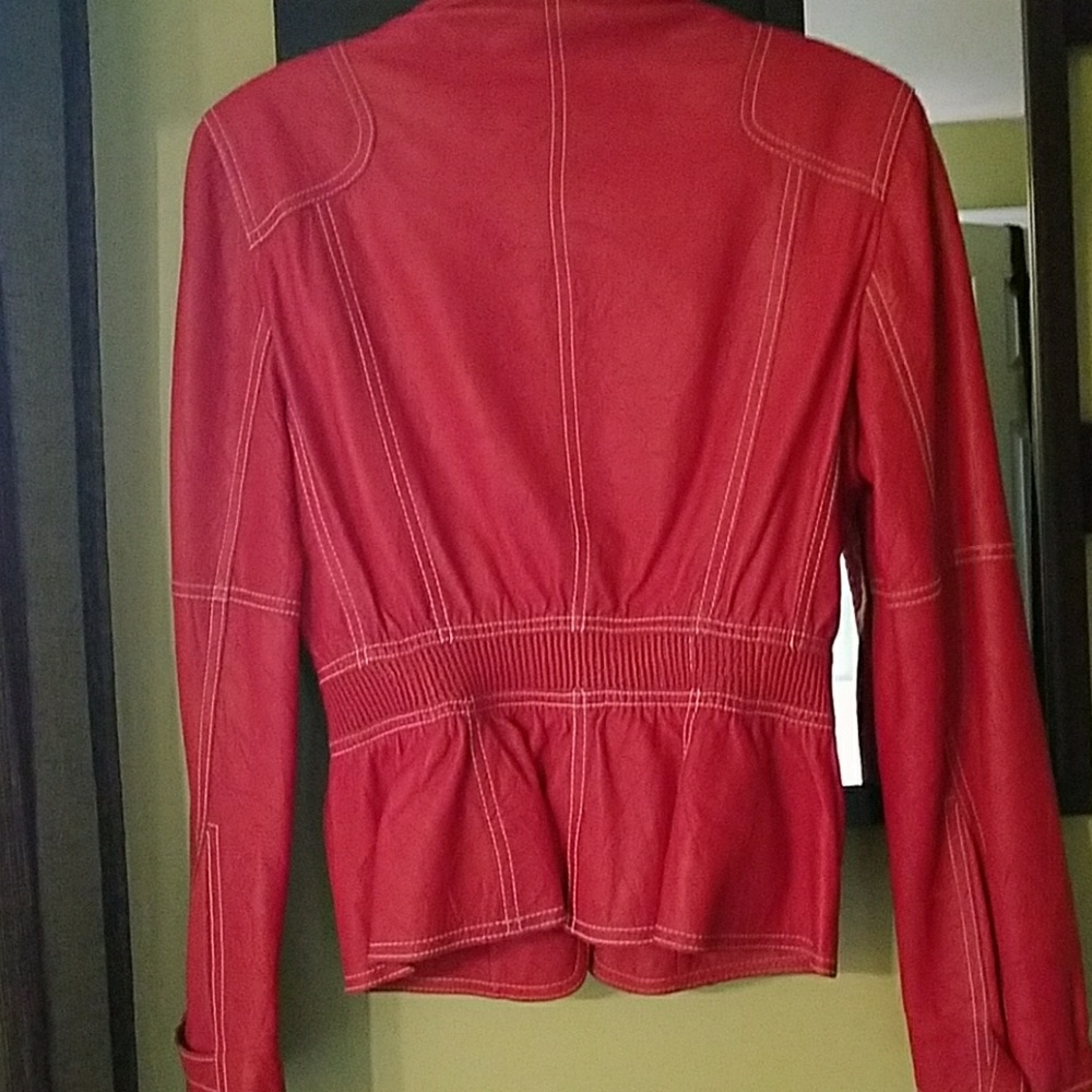 Jackets - Picture 2 of 4